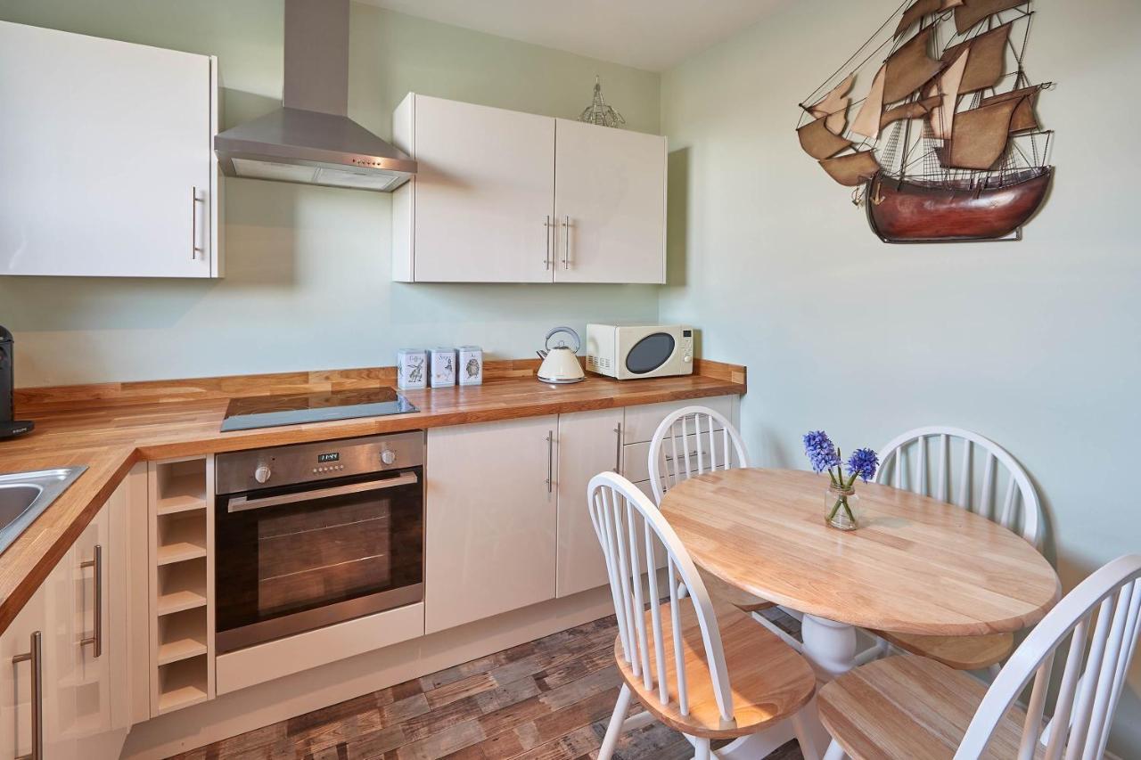 Apartment Host & - Church Square Eskape Whitby